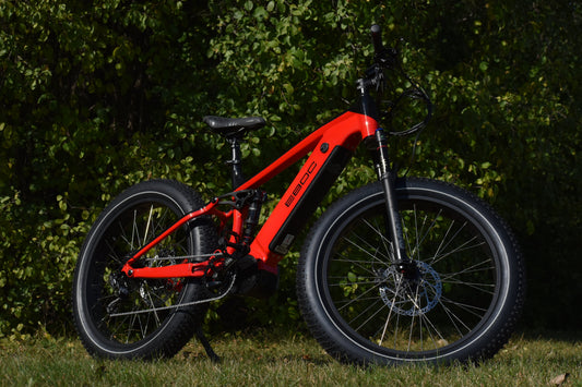 Fat Tire vs. Standard E-Bikes: Which Type is Right for Illinois Weather?