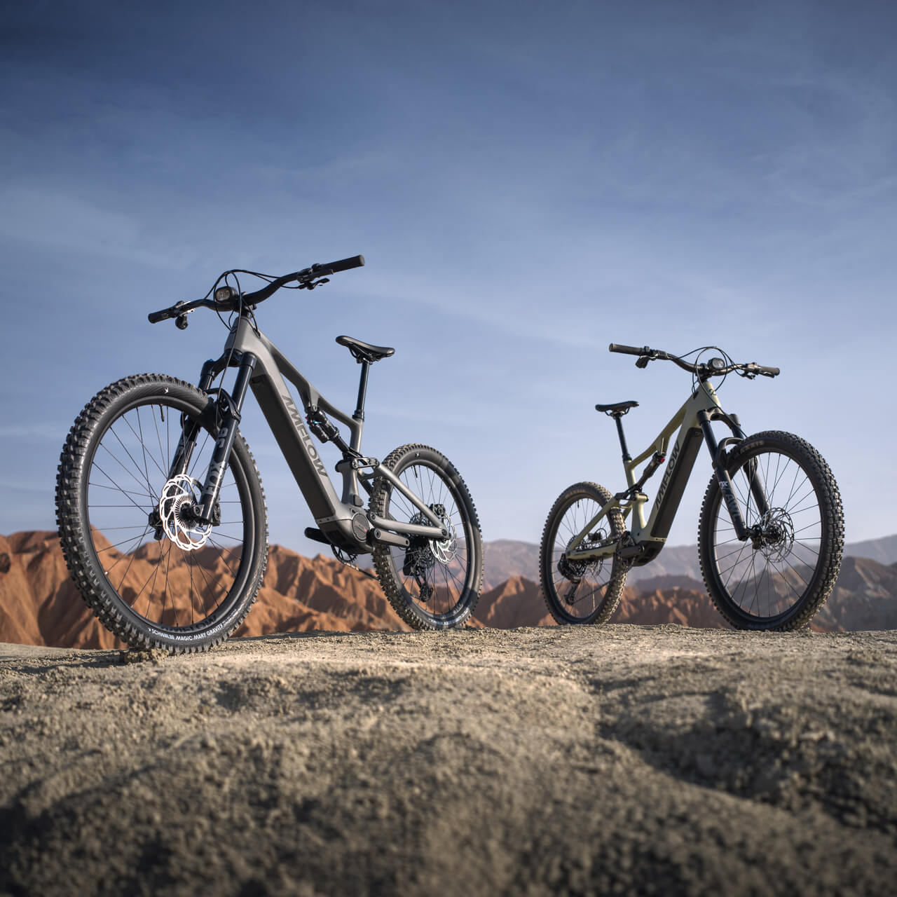 https://cdn.amflowbikes.com/tpc/uploads/carousel/image/5ace7c53c6af56058cf8d5e382c2e5ea@ultra.jpg