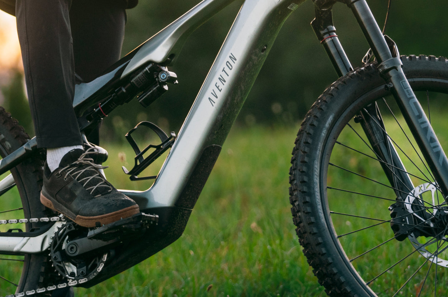 Aventon Current EXP Electric Mountain Bike 29-Inch 140mm Travel