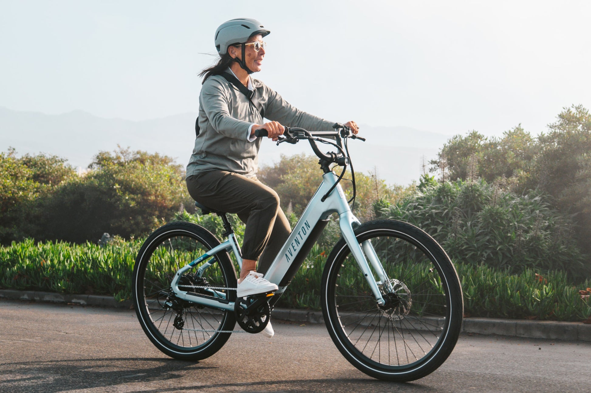 Aventon Pace 4 Step-Through Electric Cruiser Bike 500W