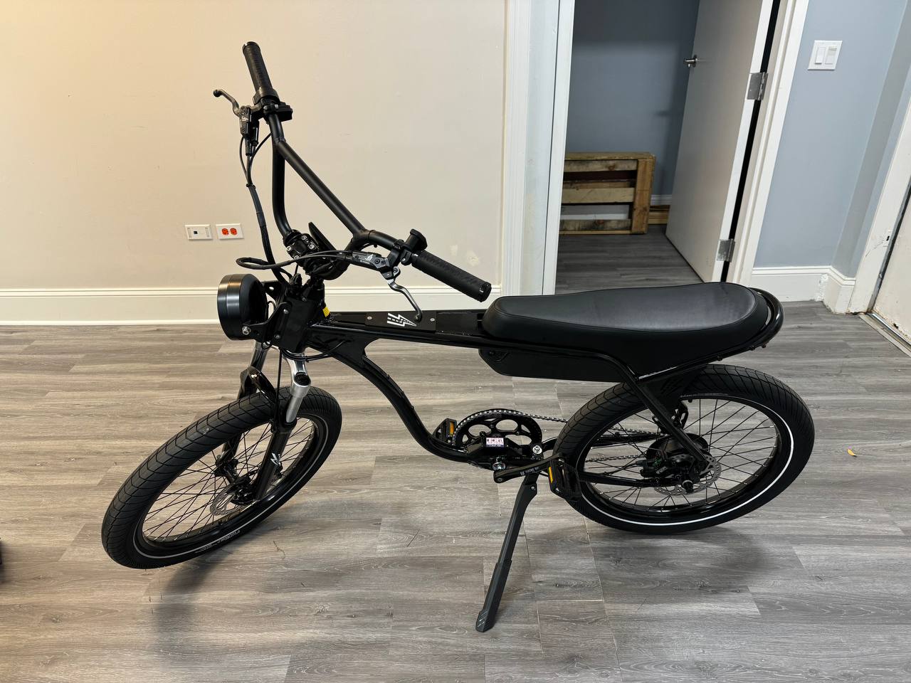 EBOC ZR 1 - Black image 1